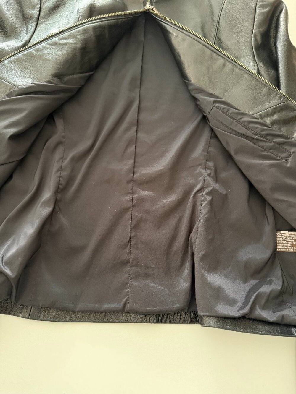 Danier Black Italian Leather Jacket- Made in Canada - Picture 11 of 12
